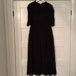 Aritzia Wilfred Parlour dress. Black. Size 12
